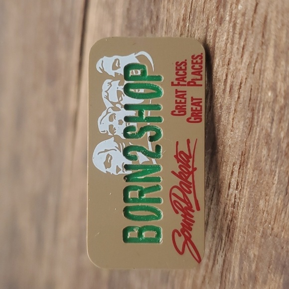 Born‎ to shop south Dakota souvenir license plate pin B223 - Picture 1 of 3